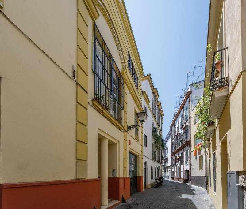 Ferienwohnung Santa Cruz Parking Incluido Sevilla Exterior foto